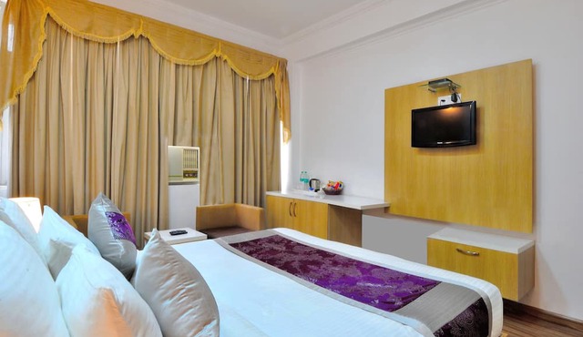 Hotel Solitaire Chandigarh