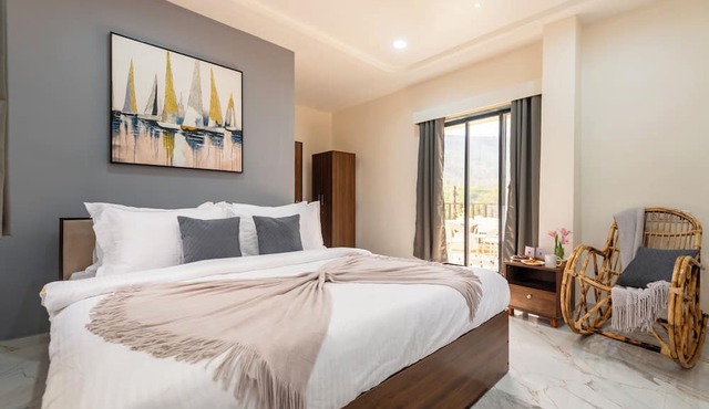 Ansh Villa Luxury 4-BHK Pet-friendly