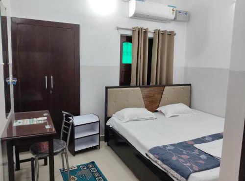 The Family Homestay - Gaya