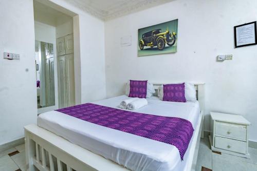 COOL BREEZE NYALI TWO BEDROOM APARTMENT WITH A SWIMMING POOl in Mombasa