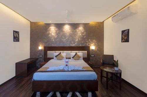 Hotel Hemaadri Grand