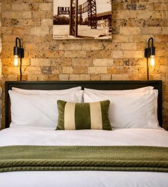 Balmain Village Retreat AC Free Street Parking City 3km