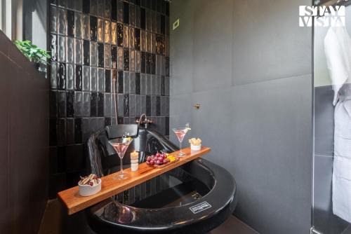 The Den by Vieda - Part of StayVista in Karjat