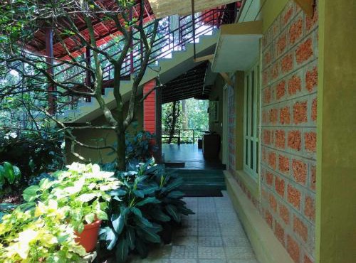 Coffee Bloom Farm House