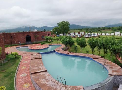 Mount down Resort